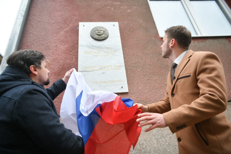 Stanivuković o ploči Tepiću: On je svijetli primjer Srbina