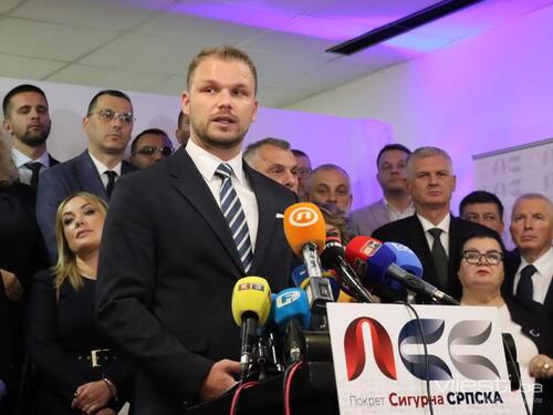 Stanivuković o poništavanju zakona: Samouništenje slijepog vođe