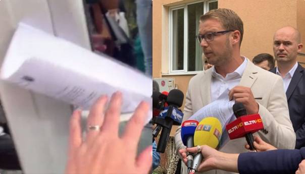 Stanivuković okačio krivičnu prijavu na vrata Tužilaštva