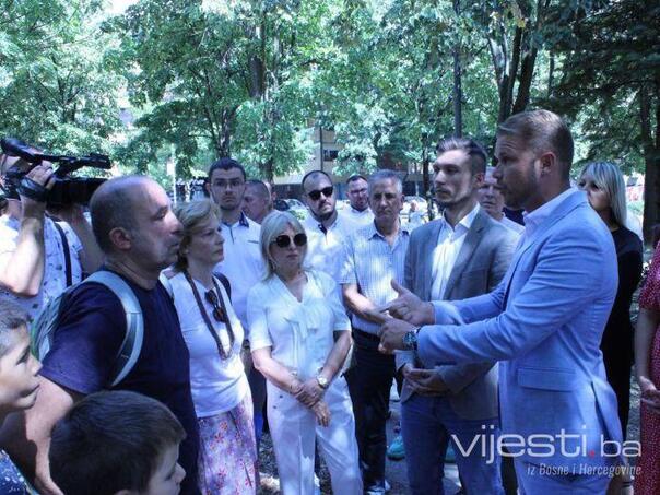 Stanivuković počeo radove u parku bez dozvole, najavljen protest