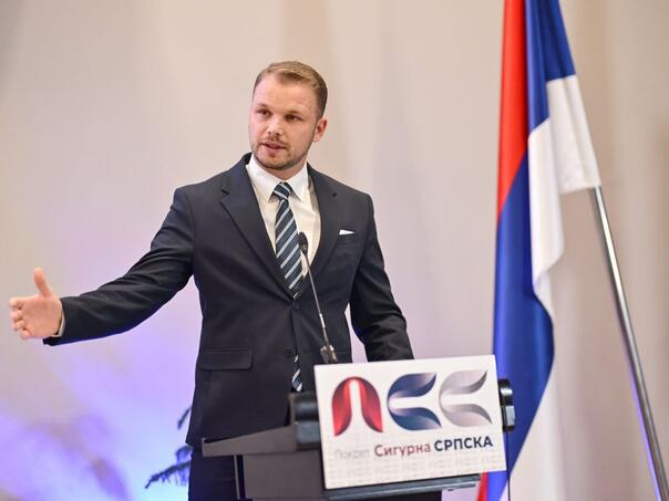 Stanivuković prijeti otkrivanjem imena policajaca: "MUP RS šuti o drogi u UKC RS"