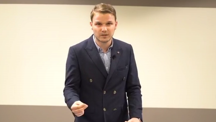 Stanivuković traži obavezan PCR test, osim za građane Srbije