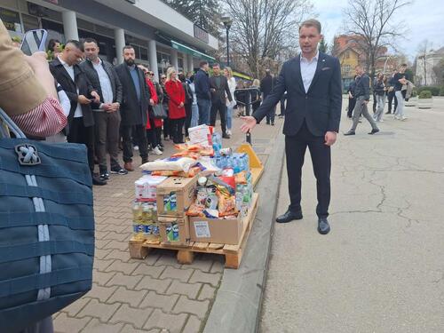 Stanivuković traži od Vlade RS formiranje robnih rezervi i ograničenje marži na hranu