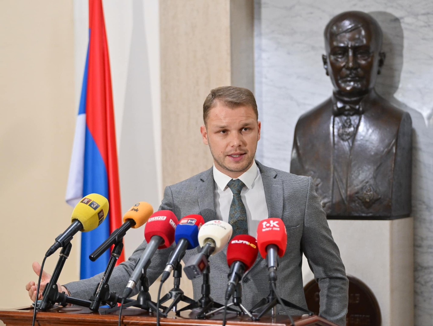 Stanivuković: Zbog Vlade RS građani će platiti još 300 miliona kamata