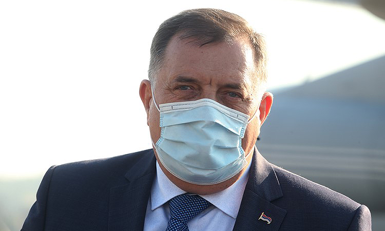 Stanje Dodika stabilno i u blagom poboljšanju