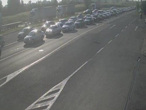 Stanje na cestama: Povećan broj motociklista, duga zadržavanja na GP Izačić