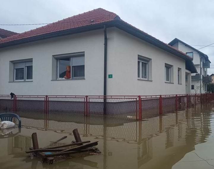 Sanski Most: Sana i Bliha se povlače, borba s podzemnim vodama traje