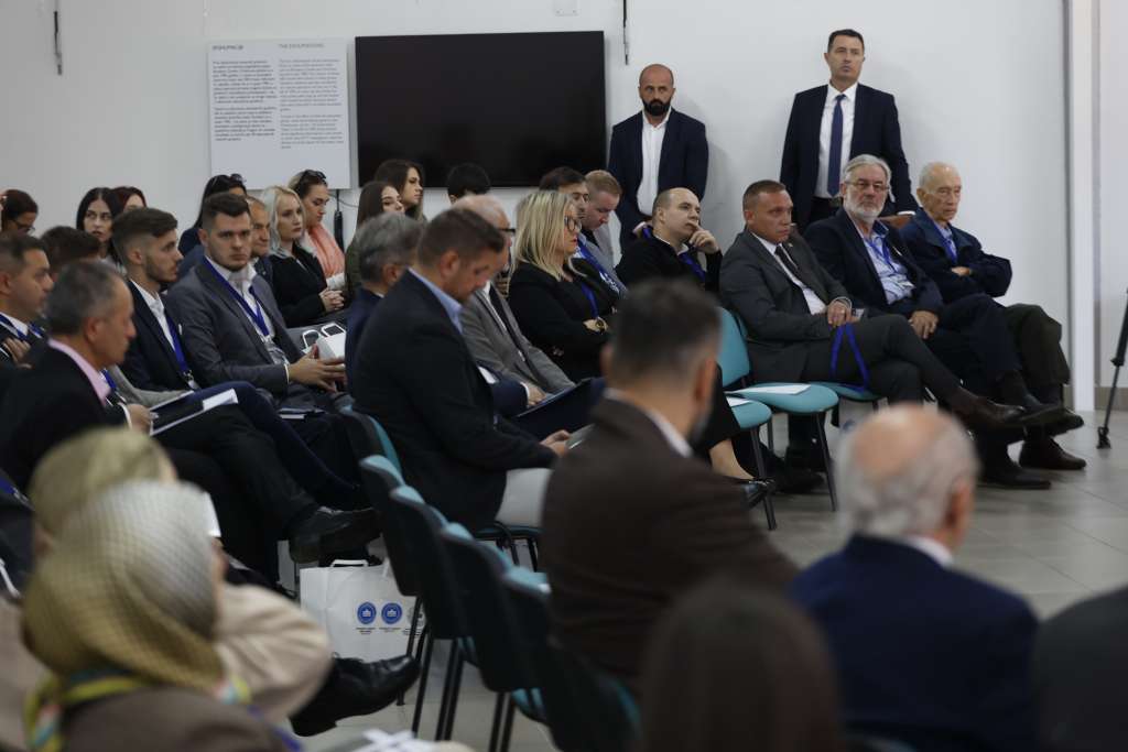 Video: Stanje u Srebrenici sagledati s aspekta budućnosti