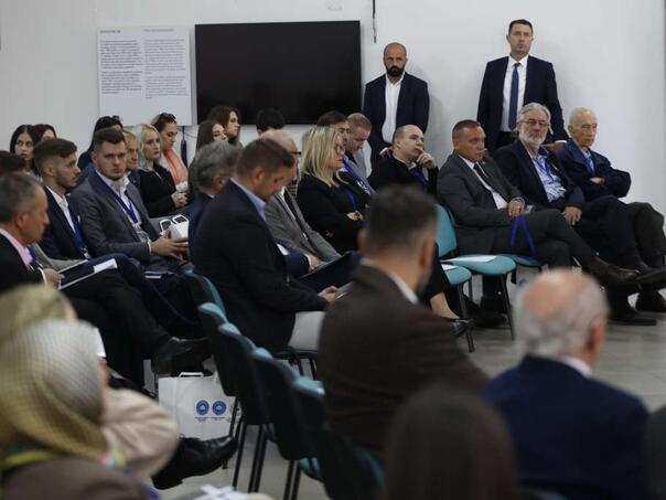 Video: Stanje u Srebrenici sagledati s aspekta budućnosti