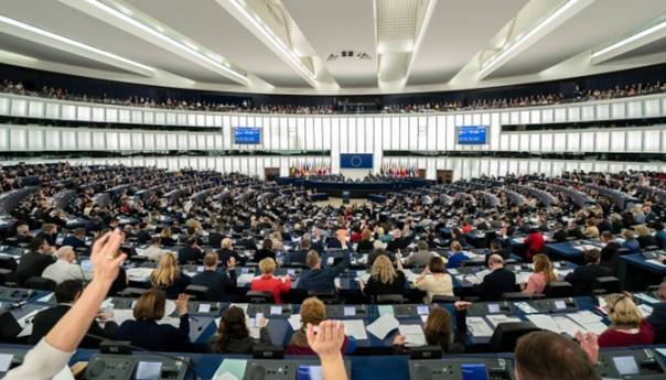 Stanje vladavine prava u Mađarskoj i Poljskoj sve lošije