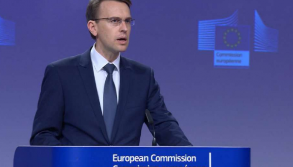 Stano: EU traži hitnu deeskalaciju, u suprotnom konkretni potezi prema Prištini i Beogradu