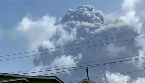 Stanovništvo na Karibima bez čiste vode i električne energije