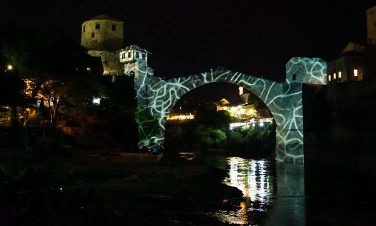 Stari most prvi put osvjetljen 3D grafikom