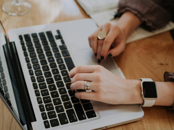 Starica iz Hrvatske na internet prevare potrošila 30.000 eura