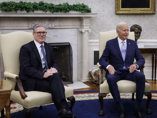 Starmerov debi na velikoj međunarodnoj sceni na samitu NATO-a