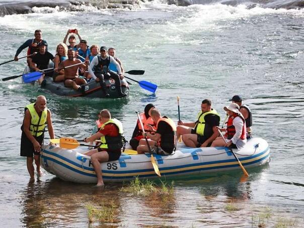 Startala Una-regata: Spektakl okupio ljubitelje prirode i adrenalina