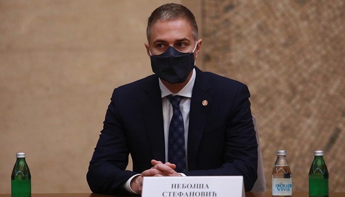 Stefanović: Vakcinisaću se istom vakcinom kojom i vojnici