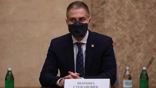 Stefanović: Vakcinisaću se istom vakcinom kojom i vojnici
