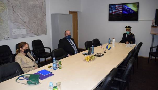 Stephen T. Glaser u posjeti Upravi policije MUP-a ZDK