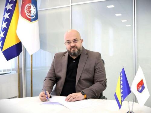Šteta: Plate i prevoz su redovni, građani se voze modernim vozilima