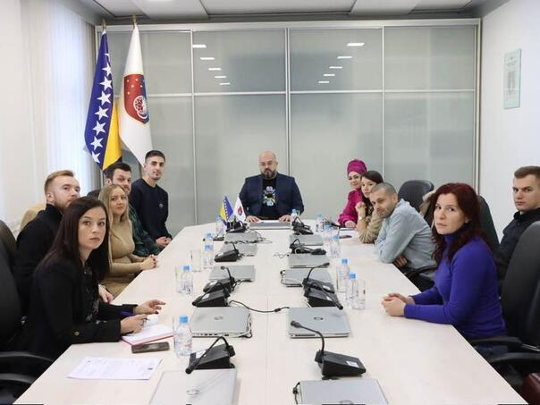 Šteta potpisao 104 naloga: Do kraja mjeseca novac mladima