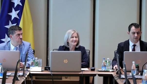 Štetni nacrt zakona o VSTV-u ispunjavanje želja SNSD-a i HDZ-a!?