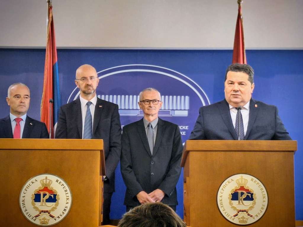 Stevandić: Dokument o prijedlogu mandatara je javan, tražite ga u Dodikovom kabinetu
