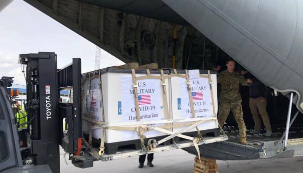 Stigla velika pomoć Amerike za BiH: Sanitetska, oprema za bolnice ...
