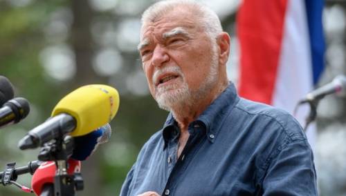 Stjepan Mesić: Nesretni Vučić ništa ne razumije