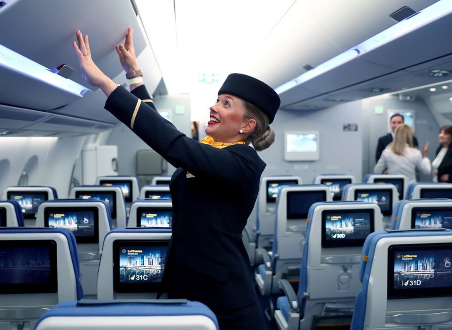 Stjuardesa preporučila najbolju odjeću za putovanje avionom