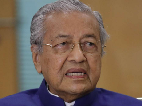 Stogodišnji Mohamad pokazuje znakove oporavka nakon pada