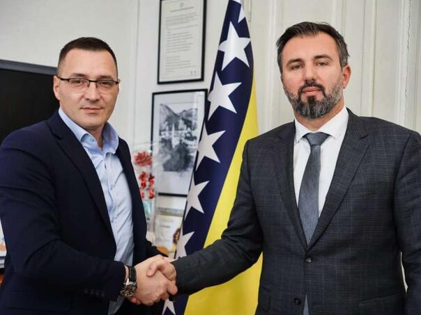 Stojanović i Bašić: Jačati institucionalne odgovore na kriminal i korupciju