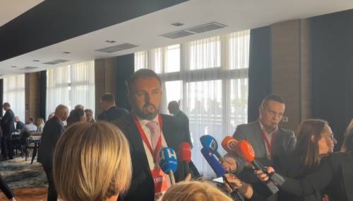 Stojanović: Nisam za produženje mandata predsjednika