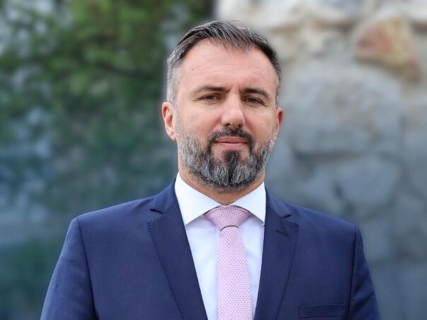 Stojanović o oduzimanju mandata Dodiku: Nikakav referendum ne može to promijeniti