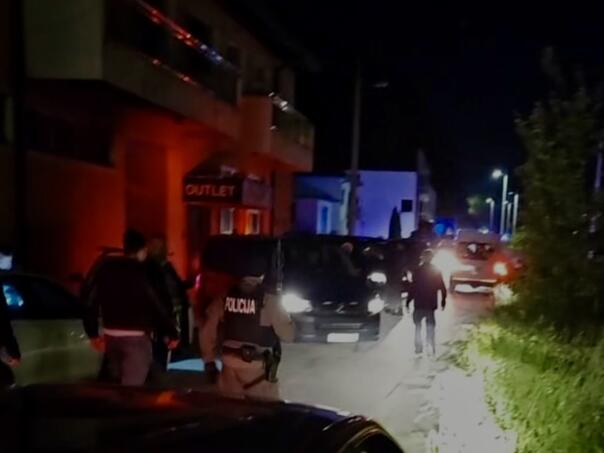 Stojčevac: Specijalci MUP-a KS tragaju za migrantima osumnjičenim za pokušaj ubistva u Blažuju