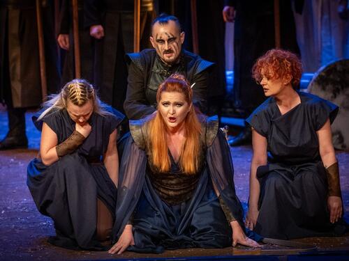 Stojeće ovacije za premijeru Verdijeve opere "Attila" u Narodnom pozorištu