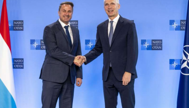 Stoltenberg: NATO saveznici i partneri isporučili Ukrajini skoro sva borbena vozila koja su obećali