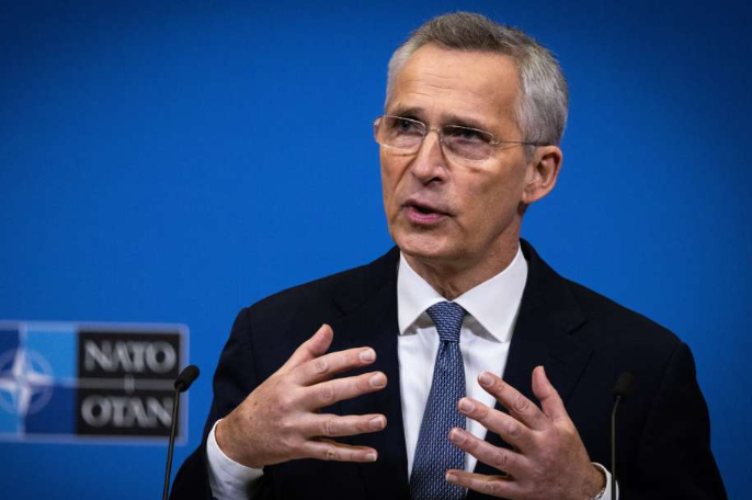 Stoltenberg: Pomoć Ukrajini da se odbrani neće učiniti NATO stranom u sukobu