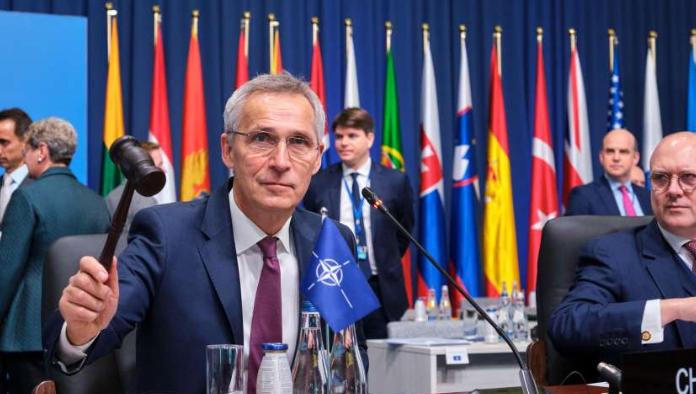 Stoltenberg: Pridruživanje Ukrajine NATO-u usred rata 'nije na dnevnom redu'