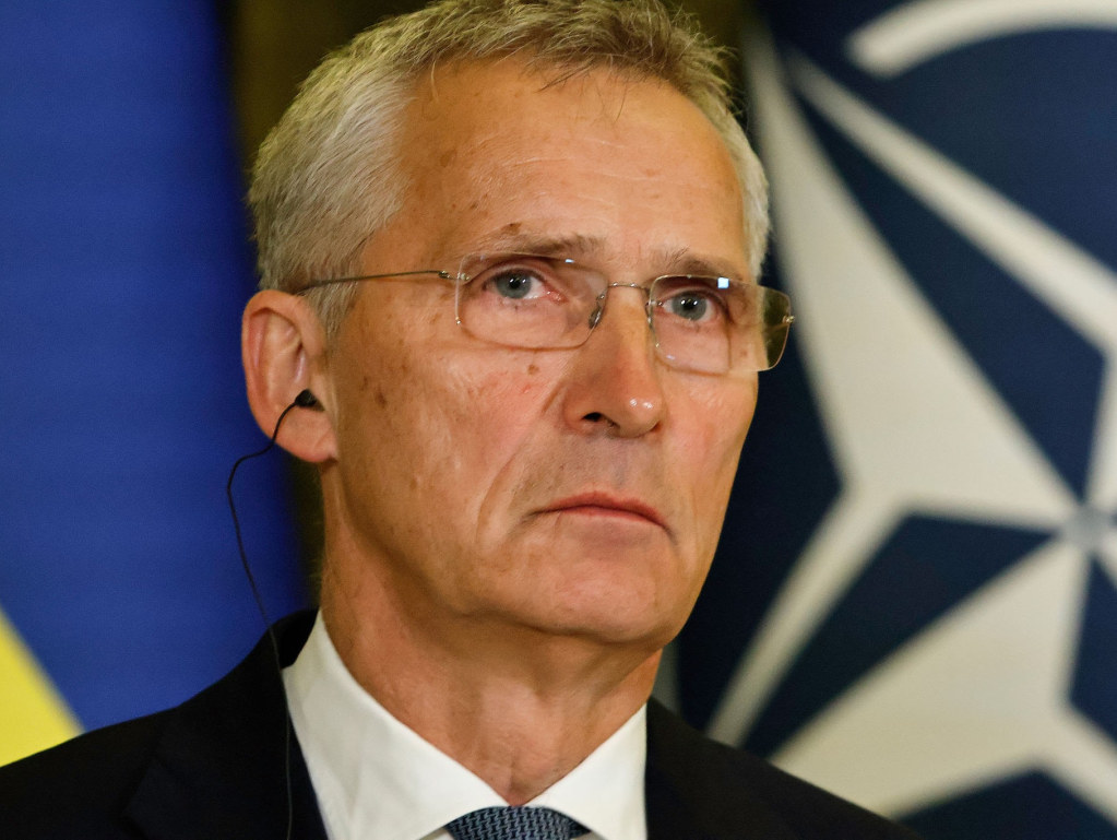 Stoltenberg: Ukrajina ne dobija dovoljno municije od članica NATO-a
