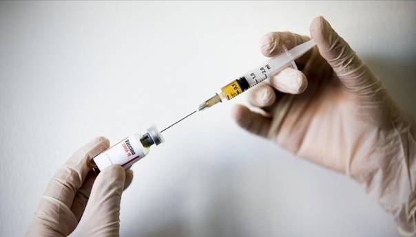 Stopa zaraze i smrtnosti pala za 80 posto nakon prvog cijepljenja