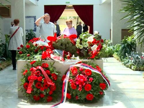 Stotine ljudi iz bivše Jugoslavije odalo počast Titu u Kući cvijeća