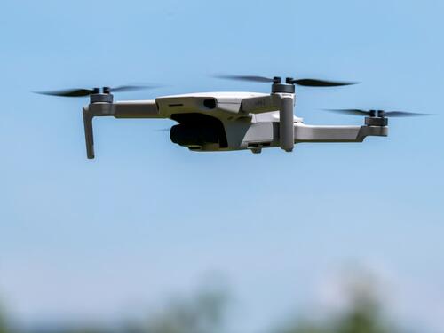 Stotine "misterioznih" dronova iznad Belgije: Vojni i nuklearni objekti na meti