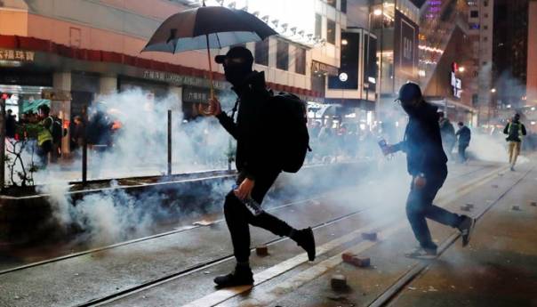 Stotine uhapšenih u Hong Kongu na novogodišnjim demonstracijama
