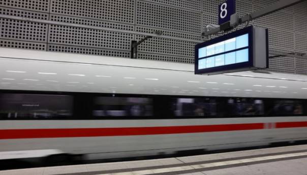 Štrajk mašinovođa u Njemačkoj, samo 25 vozova saobraća