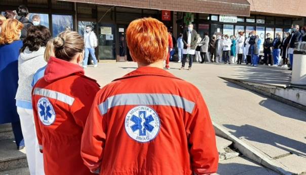 Štrajk upozorenja sindikata i uposlenih u Domu zdravlja Bihać