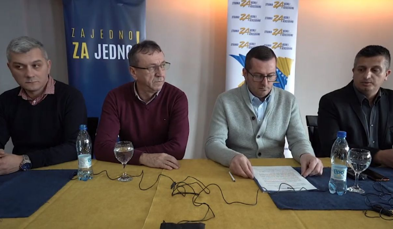 Stranka za BiH podržala Hamdiju Abdića Tigra (SDA)