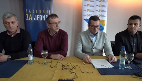 Stranka za BiH podržala Hamdiju Abdića Tigra (SDA)