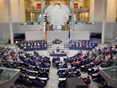 Stranke u Bundestagu pozdravile preporuku Evropske komisije za BiH