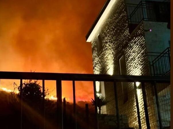 Strašan prizor u Crnoj Gori: Požar izmakao kontroli i došao nadomak kuća